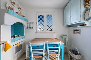 3723 Trullo Bello Sguardo by Barbarhouse