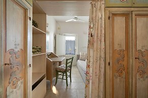 3723 Trullo Bello Sguardo by Barbarhouse