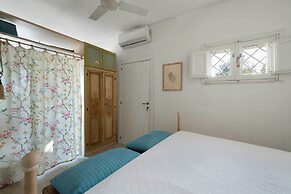 3723 Trullo Bello Sguardo by Barbarhouse