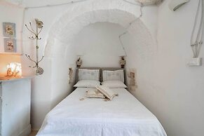 3723 Trullo Bello Sguardo by Barbarhouse