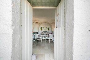 3723 Trullo Bello Sguardo by Barbarhouse