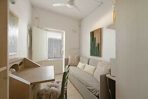 3723 Trullo Bello Sguardo by Barbarhouse