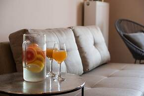 Casa Vardani Modern Central Apartment