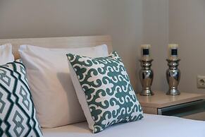 Casa Vardani Modern Central Apartment