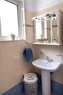 Casa Vardani Modern Central Apartment