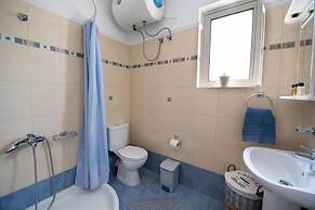 Casa Vardani Modern Central Apartment