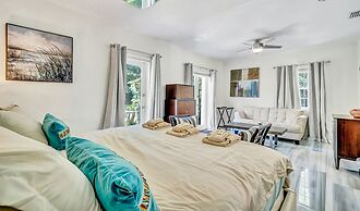 Family Home Heated Pool Victoria Park2BR