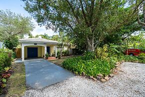 Family Home Heated Pool Victoria Park2BR