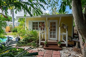 Family Home Heated Pool Victoria Park2BR