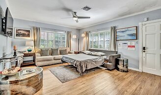 Family Home Heated Pool Victoria Park2BR