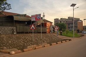 PLM Guest House & Restaurant