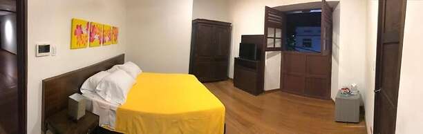 Casa de Balcones