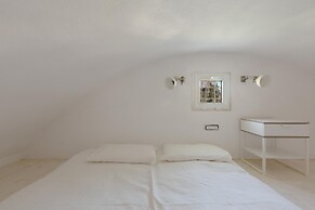 3746 Trullo Mandorlo by Barbarhouse