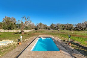 3746 Trullo Mandorlo by Barbarhouse