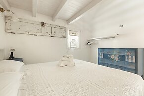 3746 Trullo Mandorlo by Barbarhouse