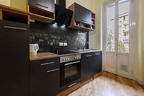 Fabbroni 3 bedrooms by Mmega