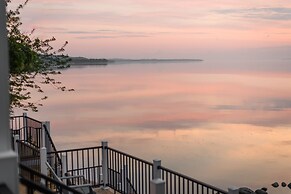 Million Dollar View Bayshore Beach House