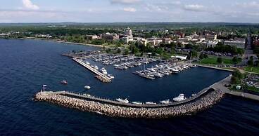 Million Dollar View Bayshore Beach House