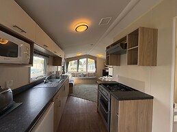 Prime Lakeside Caravan at Haven Golden Sands