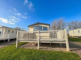 Prime Lakeside Caravan at Haven Golden Sands