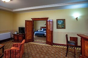Hotel Golden Palace