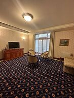 Hotel Golden Palace