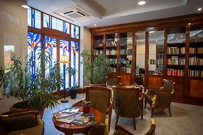 Hotel Golden Palace