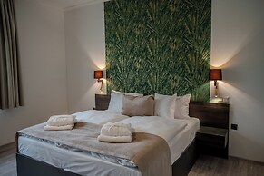 Hotel Golden Palace