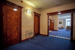 Hotel Golden Palace