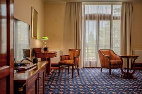 Hotel Golden Palace