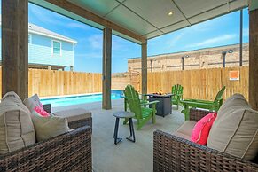 Swinging Easy by Avantstay Private Pool, Firepit, Balcony
