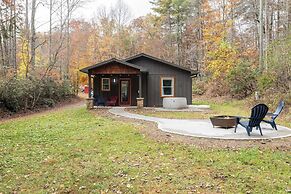 Bears Place by Avantstay Cozy Mountain Cabin in Brevard + Firepit