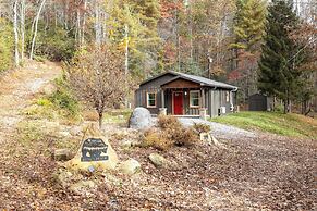 Bears Place by Avantstay Cozy Mountain Cabin in Brevard + Firepit