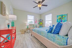 Surfin Dog by Avantstay Coastal Escape w/ Yard!