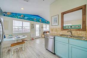 Surfin Dog by Avantstay Coastal Escape w/ Yard!