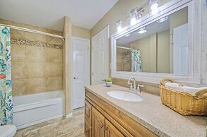 Surfin Dog by Avantstay Coastal Escape w/ Yard!