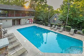 The Wacky Woodpecker by Avantstay Game Room, Private Hot Tub, & Pool A