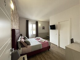 Porta Alla Croce Guest House