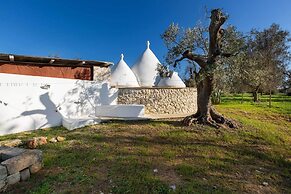 3745 Trullo Puspo by Barbarhouse