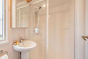 2 Bed 6 Berth Lodge in Shorefield Oakdene Dorset
