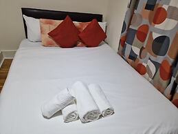 Deluxe 1-bed Apartment in Greenford
