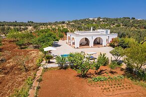 2942 Villa Cucunci by Barbarhouse