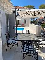 Exclusive Holiday Home Villa Marumare