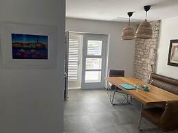 Exclusive Holiday Home Villa Marumare