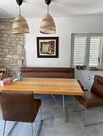 Exclusive Holiday Home Villa Marumare