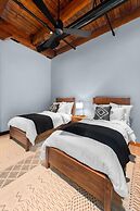 Exquisite 3BDR Penthouse in Downtown TC