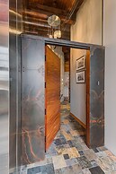 Exquisite 3BDR Penthouse in Downtown TC