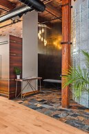 Exquisite 3BDR Penthouse in Downtown TC