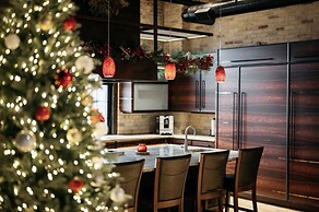 Exquisite 3BDR Penthouse in Downtown TC