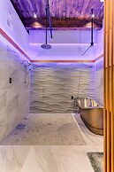 Exquisite 3BDR Penthouse in Downtown TC